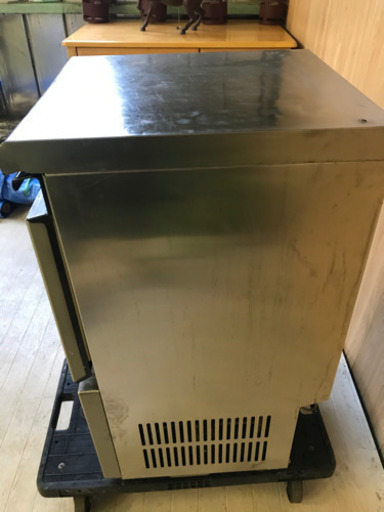 ホシザキ　製氷機25kg