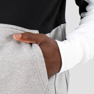 ¥16,500★新品★Adidas メンズ　パーカー　Sサイズ　ED5464の画像