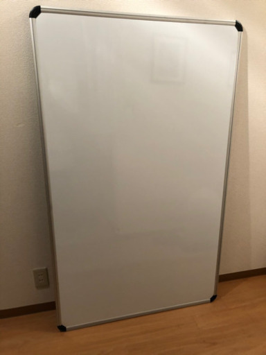 急募　ホワイトボード　大型　美品　東京都港区　引き渡しのみ