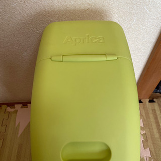アップリカ オムツ用ゴミ箱の画像