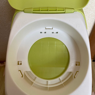 アップリカ オムツ用ゴミ箱の画像