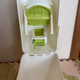アップリカ オムツ用ゴミ箱の画像