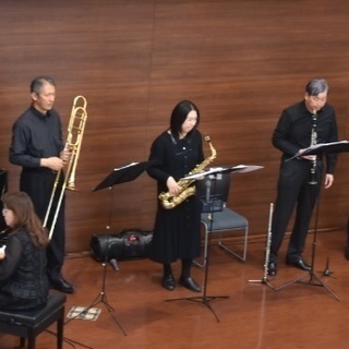 渋谷区を活動拠点とするシニアのコンボバンドです。ともに音楽を楽しみませんか。 - バンド