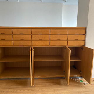 収納棚（コード付）の画像