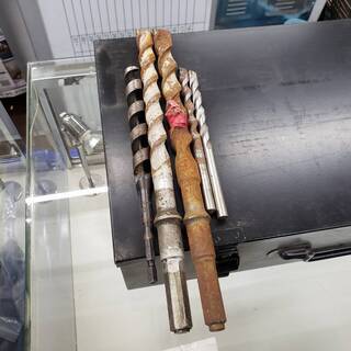 B43　Ryobi　リョービ　無段変速振動ドリル　電動ドリル　動作良好　電動工具！の画像