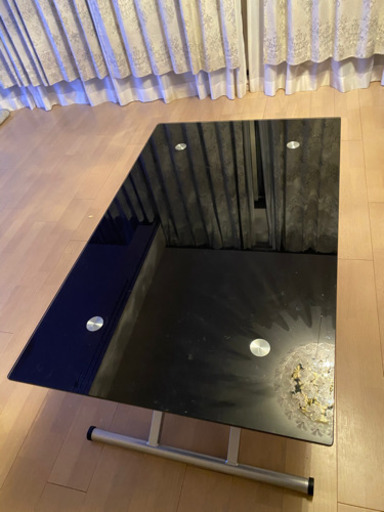 ガラステーブル昇下付き！お洒落です