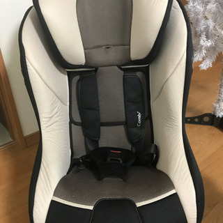 お譲り先決まりました　コンビ　チャイルドシート