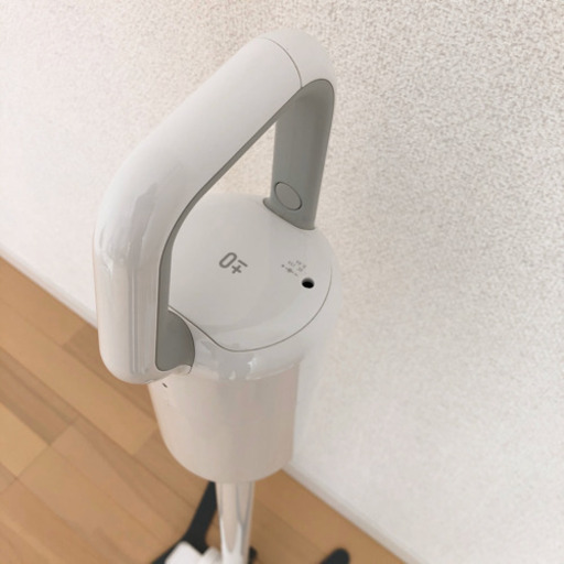 【2018年購入】プラスマイナスゼロ　コードレスクリーナー　掃除機