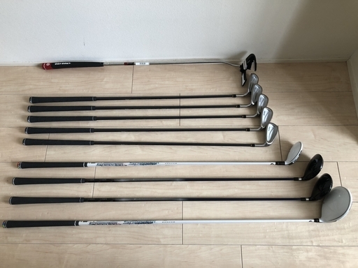 【中古】ゴルフクラブ10点、キャディバック、ゴルフバック（小）