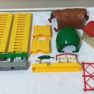 おトク！タカラTOMY・プラレール・情景部品・廃盤駅など
