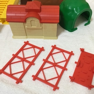 おトク！タカラTOMY・プラレール・情景部品・廃盤駅などの画像