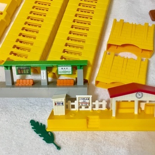 おトク！タカラTOMY・プラレール・情景部品・廃盤駅などの画像