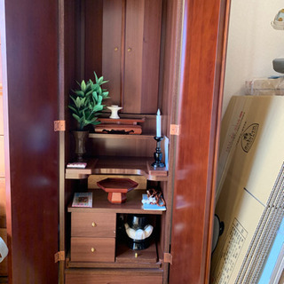 仏壇、電動中扉の画像