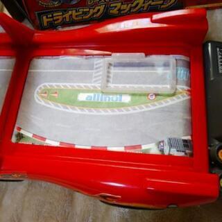 お取引中　トミカ　カーズ　ドライビングマックィーンの画像