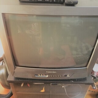 ブラウン管テレビとデジタルチューナー差し上げます