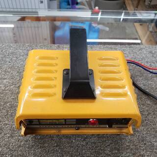 B48　バッテリー充電器　RUSH-3 STANLEY 動作確認済み！バッテリーチャージャーの画像