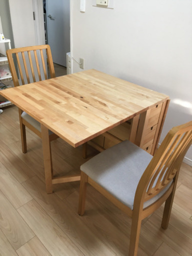 IKEA/ダイニングテーブル&イス２脚セット