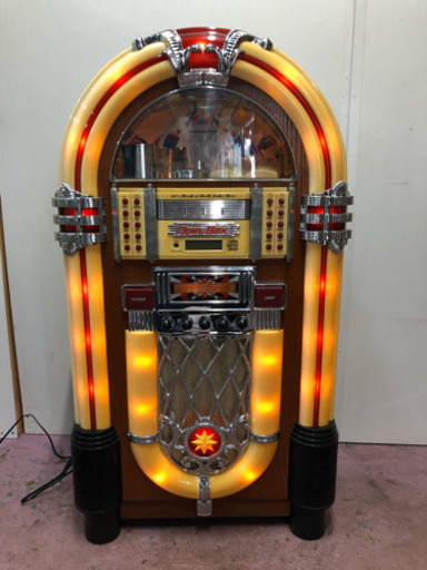 ⚫️⚫️⚫️ ⬛︎⬛︎ジュークボックス 大き目、レトロ調、6CD.カセット、ラジオ、イルミ