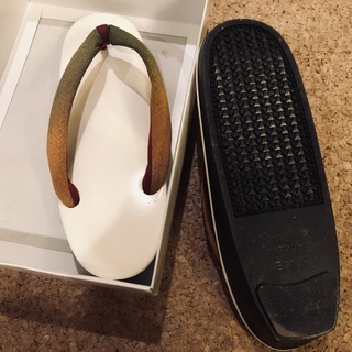 【中古】着物草履ウレタン２足！差し上げます。雨の日に最適！の画像