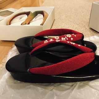 【中古】着物草履ウレタン２足！差し上げます。雨の日に最適！の画像