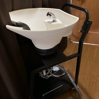移動式シャンプー台　　シャンプー椅子の画像