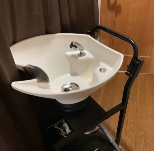 移動式シャンプー台　　シャンプー椅子