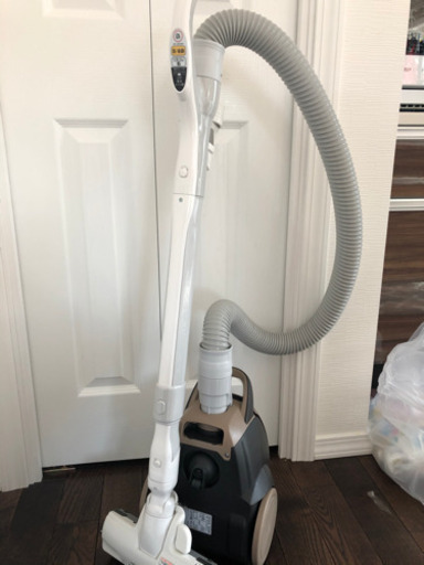 2018年式　パナソニック掃除機