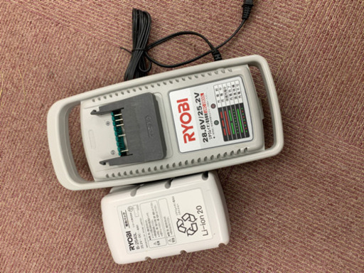 待望の商品入荷！RYOBI 芝刈り機　BLM-2300