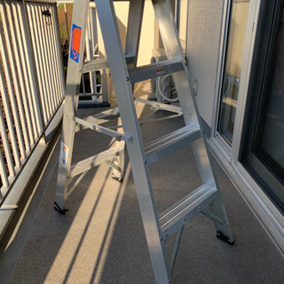 脚立四段、120cm 引き取り決まりましたの画像