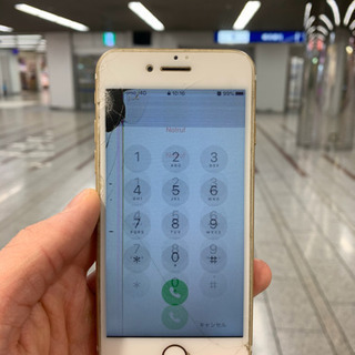 液晶に滲みと残像が！すぐに修理してデータを守ろう！