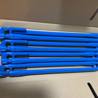 【新品未使用】鋳物ペグ エリッゼ（ELLISSE）28cm ブルー8本セットの画像