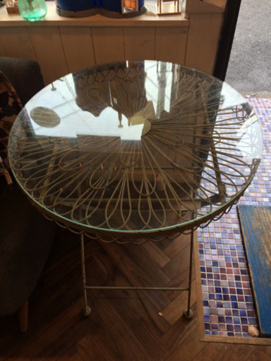 値下げ ヴィンテージ　ガラステーブル　丸　サイドテーブル　引き取り希望　桃谷