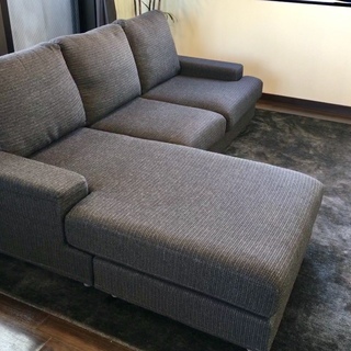 ニトリ 3人掛けソファー カウチ オットマン付きの画像
