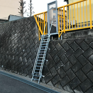 工場内及び現場　溶接や金属加工作業(社保、退職金制度あり)の画像