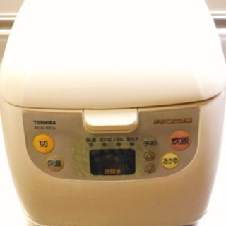 炊飯器　TOSHIBA  5.5合炊き　かまど炊き黒釜の画像