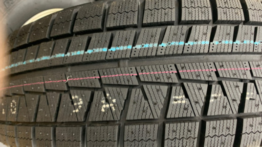 未使用！ブリザック　スタッドレス　215/60r16 エスティマ マークX オデッセイ等