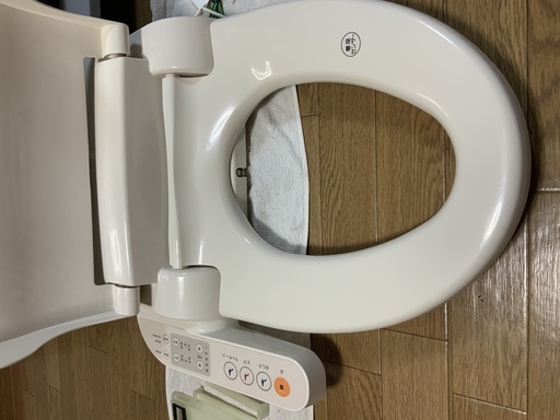 カインズブランド？温水洗浄便座