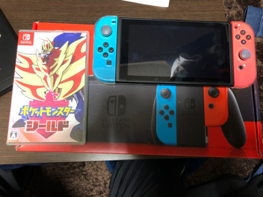 ニンテンドースイッチ新モデル　ポケモンシールド付き　TPUカバー付き　ガラスフィルム装着済み