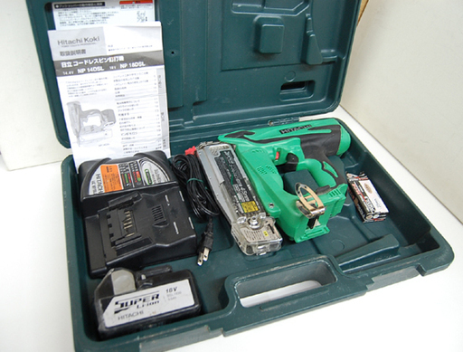 日立工機 コードレスピン釘打機 NP18DSL 18V 専用ケース・充電器・バッテリー付き Hitachi Koki 電動工具 通電確認済み  ☆ PayPay(ペイペイ)決済可能 ☆ 札幌市 清田区 平岡