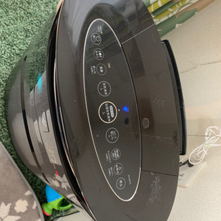 シャープ 加湿空気清浄機 KI-DX70-Tの画像