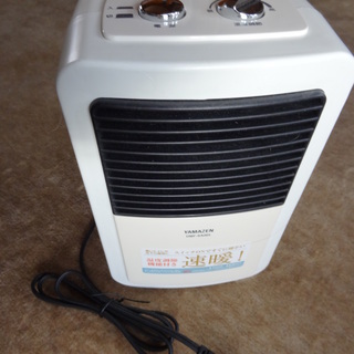 美品！　山善セラミックファンヒーター　600W　DMF-SA065