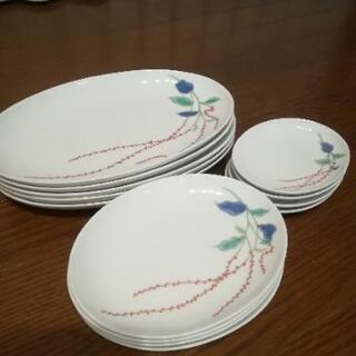 お皿　大、中、小（13枚）