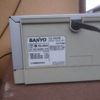 DVDプレイヤー、VHSビデオデッキの画像