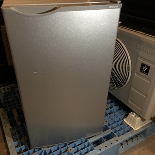 シャープ小型冷蔵庫SJ-H8Y-S　使用期間短い