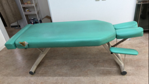 マッサージ用ベッド
