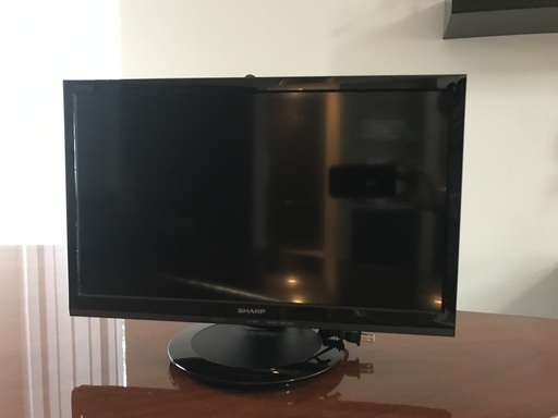 寝室や子供部屋に　【AQUOS】　LC-19P5　美品！