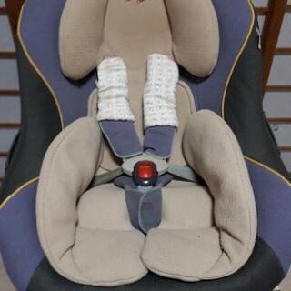 エールべべ　チャイルドシートの画像