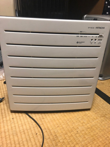 日立空気清浄機　EP-MZ30 W 2016年製