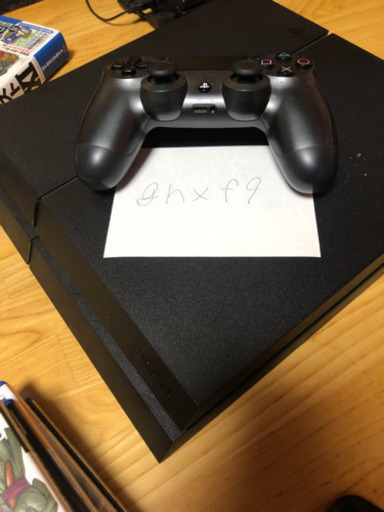 プレステ4とソフト、攻略本