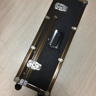 ¥0 明日15時まで　キャリーケースの画像